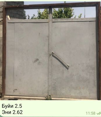 Темир Дарвоза сотилади, метал листлардан ясалган. Буйи 2.5м, эни 2.6м