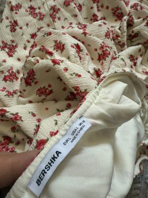 Bershka кўйлак аёллар учун янги размер 36’38