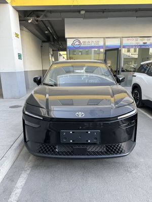Toyota bZ3X 3 pozitsiya