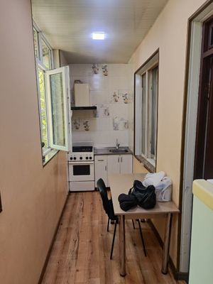 Ttz1 da 2 xona 3 xona qilingan uy ijaraga beriladi.
