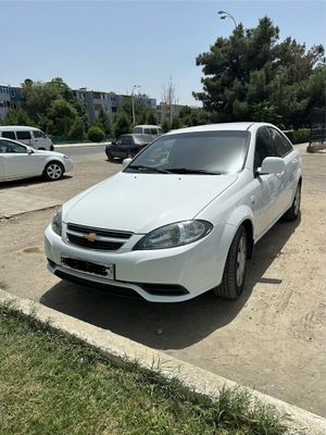 Chevrolet gentra sotiladi срочний