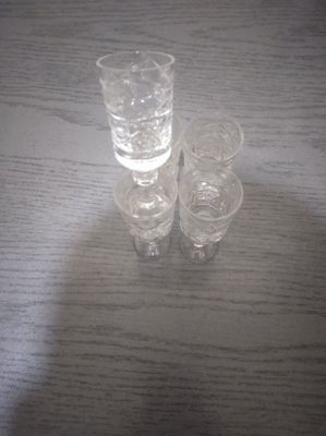 Продам 5 рюмок хрусталь за 60 т цена договорная