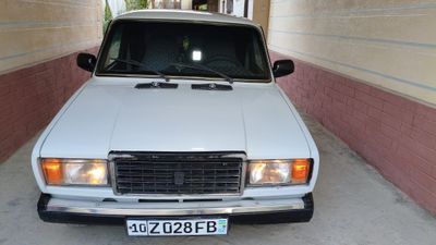 Vaz 2107 sotiladi