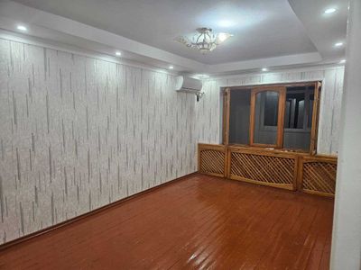 Аренда!!! Учтепинский район Фархадский базар 4/5/5