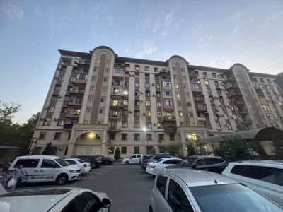 Продам нежилое помещение: 185м2 Цокольный этаж