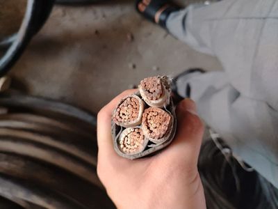 Ввг нг 4Х95 — Yuqori yuklamalar uchun egiluvchan va xavfsiz kuch kabel