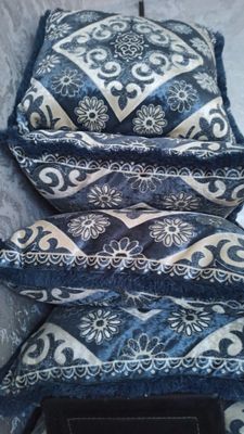 Yostiq yaxshi materialdan qilingan