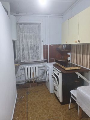 Сдаю свою 2х комнатную квартиру в спутнике "Янгихаёт "250$. Двух этажа