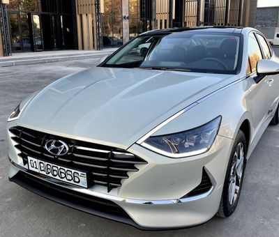 Продаю Hyundai Sonata Style Plus 2.0L.