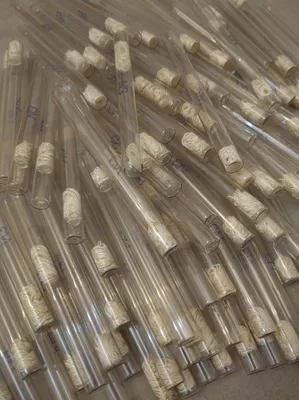 Щелк в ампуле, хирургическая шовная нить.