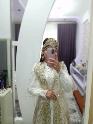Ansambl 2 marta kiyilgan
