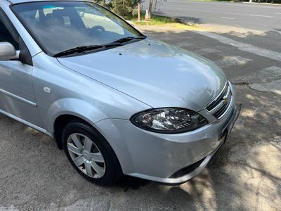 Автомобиль Gentra 2015г
