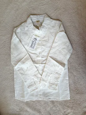 Кизлар учун ок кофта.