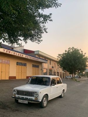 Vaz 21011 arzon narxda