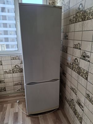 Продаётся холодильник