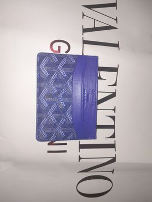 В наличии Goyard