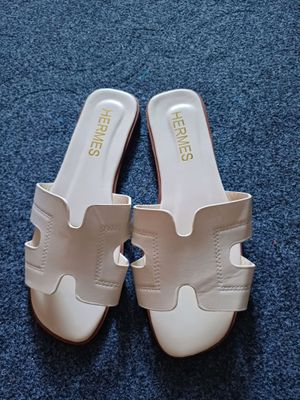 HERMES Ayollar tapichkasi