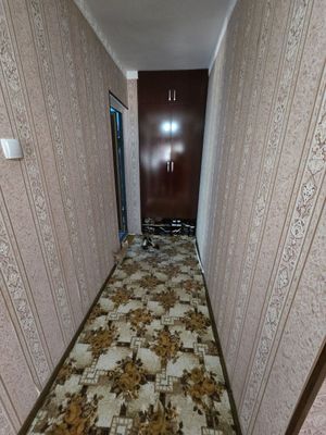 Dom sotiladi Paxtazor 4 qavat 2 xona 338 milion
