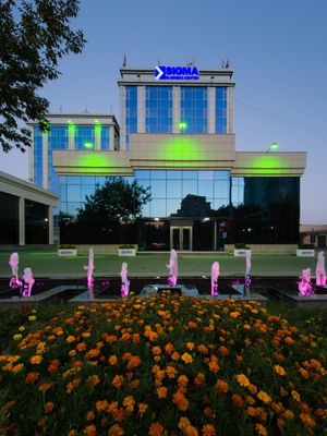 Продажа офиса в Бизнес центре ор-р Госпитальный базар первая линия