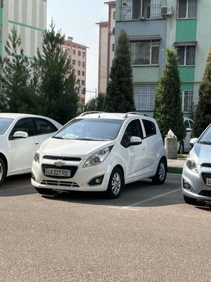 Спарк Автомат 4-позица фулл 2020йил холати идеал мошина минишга тайор