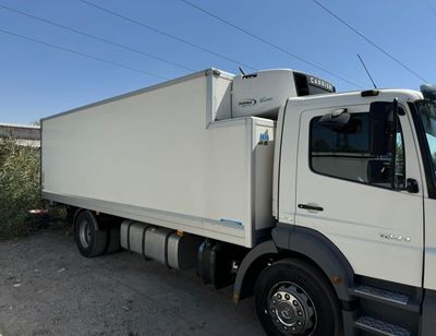 Mercedes benz Axor Budka xolodilnik kabina furgon