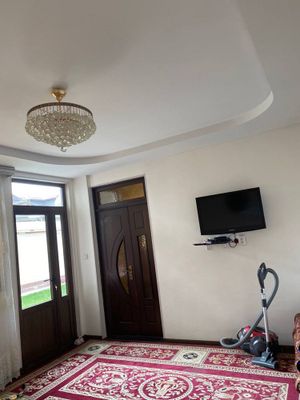 Student Qizlarga Kvartira