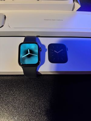 Apple Watch Series 6 (44 мм, Graphite Stainless Steel)