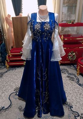 свадебный платье