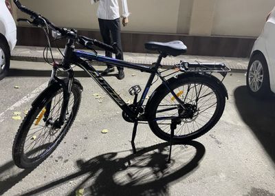 Yangi velosiped sotiladi
