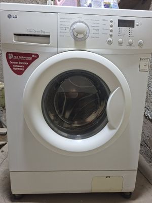 Продается стиралтя машина марки LG 5 кг