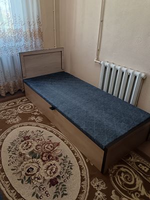 Кроват Арзони