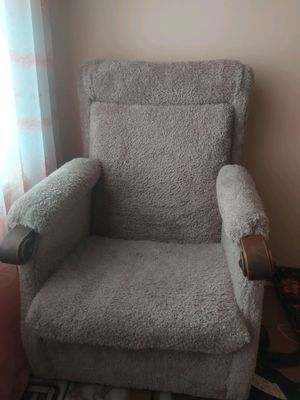 1 ta divan, 2 ta kreslo-komplekt