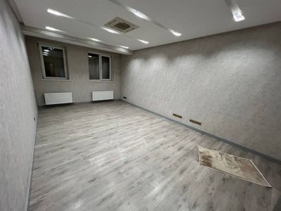 Аренда под офис 4 минут от метро Абдулла Колирий, Алайский 90м2