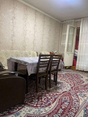продаётся 2 комнатная Чиланзар 8