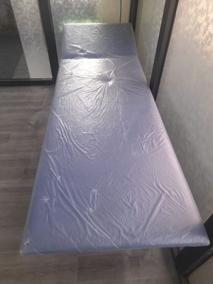 Медицинская кушетка