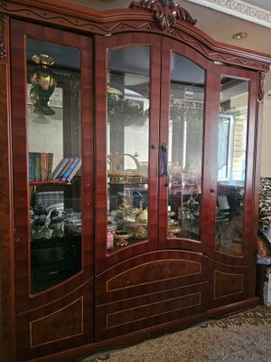сервант, стенка  б/у 500 000