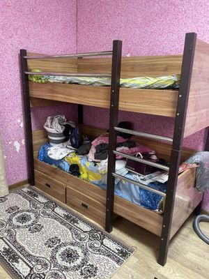 Продается двухъярусная кровать
