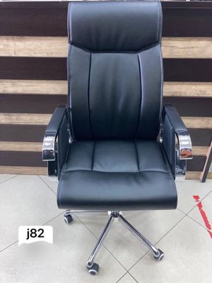 j 82 ofis uchun kreslo