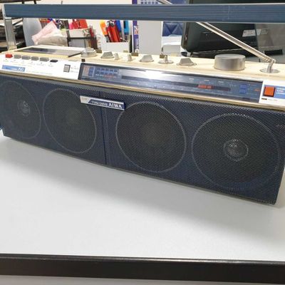 Продается кассетная дека AIWA CS-J50