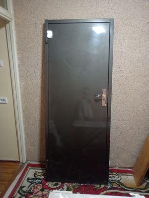 Кавртира темир эшиги янгии