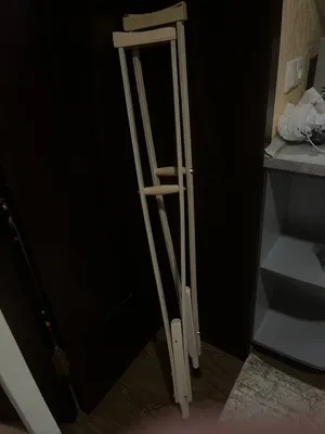 Qo'ltiqtayoqlar mutojlar uchun BEPUL