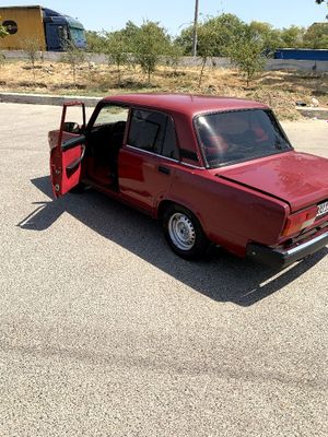 Vaz lada jiguli 2107 sotiladi