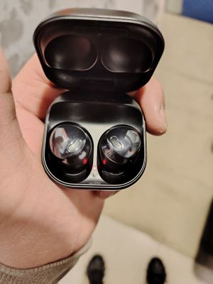 Samsung Galaxy Buds Pro 450 000 so'm kelishtiraman