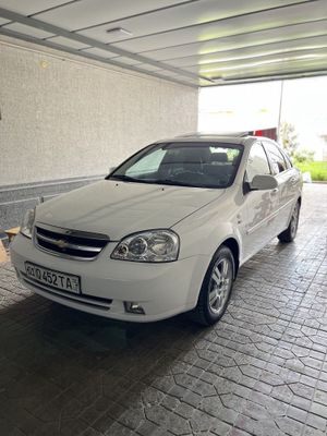Lacetti 3-Avtomat 200.000km