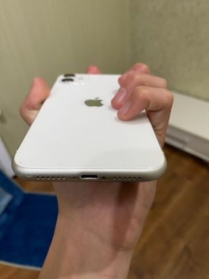 Iphone 11 white ideal