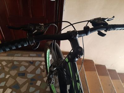 "Katta odamlar uchun tog‘ velosipedi, arzon"