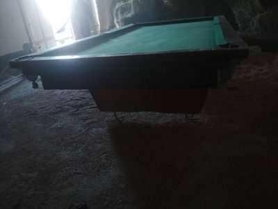 Billiard stoli sotiladi srochna (kelishilgan narxda)