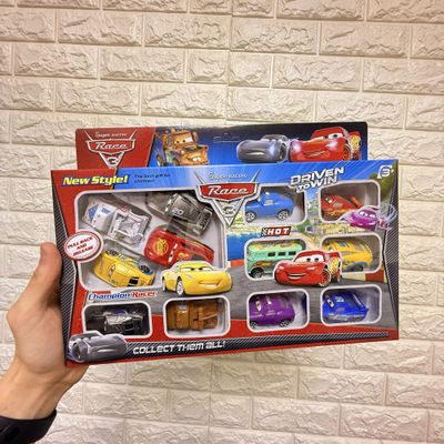 Cars 3 – Makvin va do‘stlari mashinalar to‘plami modelka