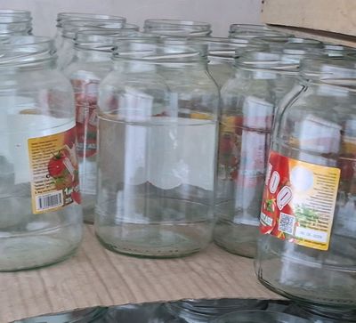 Bankalar bor 1,1.5 ,2 ,3 litrli narxi kelishiladi