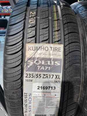 Kumho Solus TA71 235/55R17